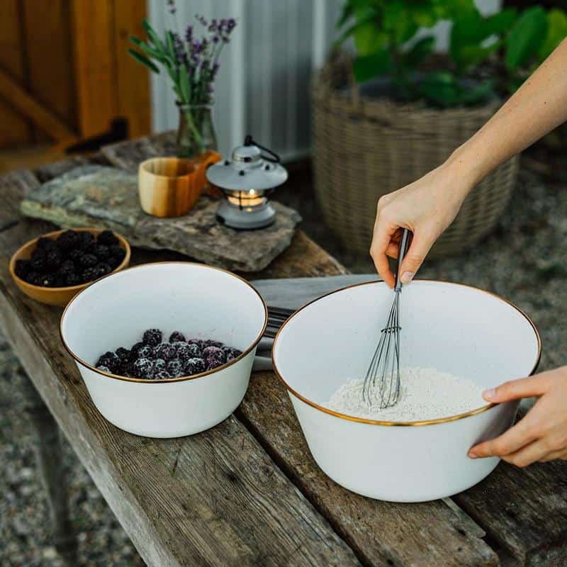 Barebones Enamel Mixing Bowl Set Eggshell