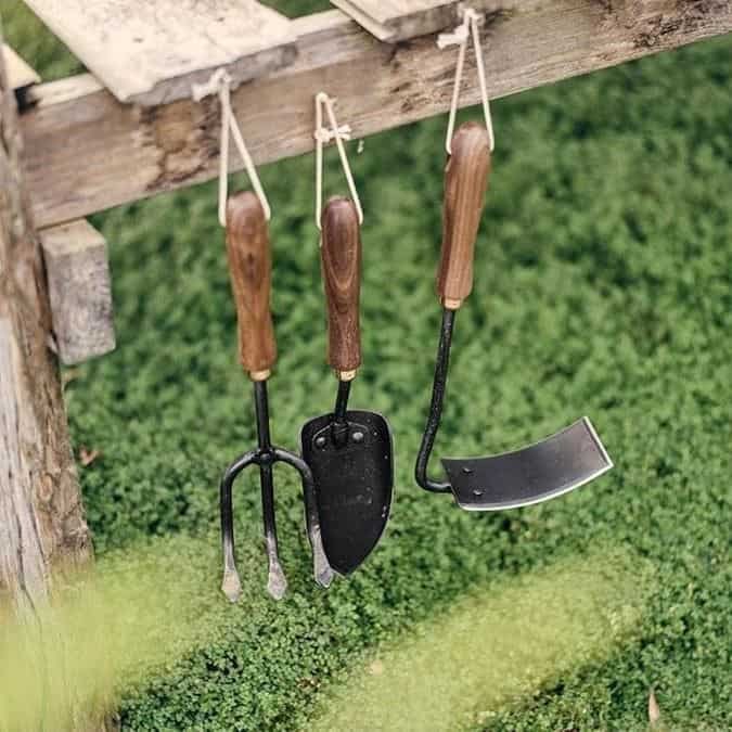 Barebones Square Hand Hoe4