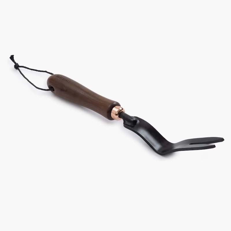 Barebones - Weeding Fork - Dandelions