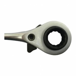 Ratcheting Power – Reversible Socket for Tight and Hard-to-Reach Spots